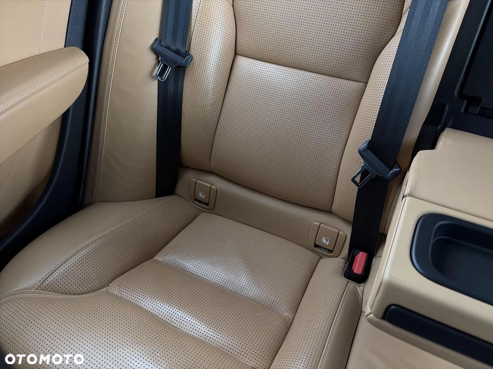 Volvo V90 D5 SCR AWD Inscription - 13