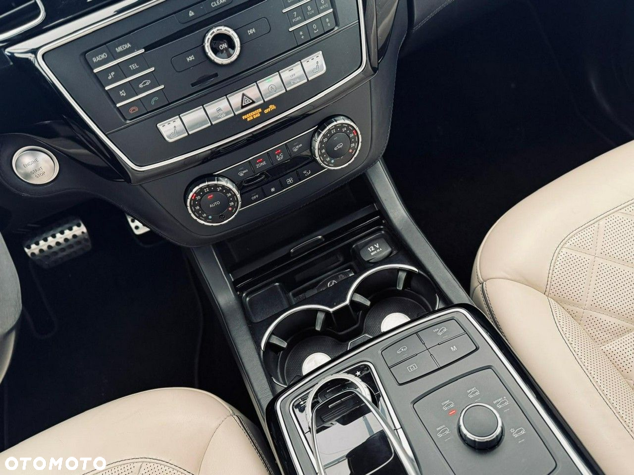 Mercedes-Benz GLE - 29