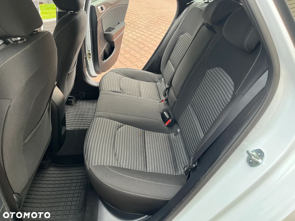 Kia Ceed 1.5 T-GDI M - 21