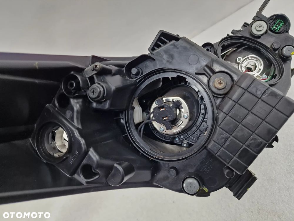 HYUNDAI I30 II 12- LEWA LAMPA PRZEDNIA PRZÓD , NR 92101-A6020 , NR AUKCJI LA519 - 15