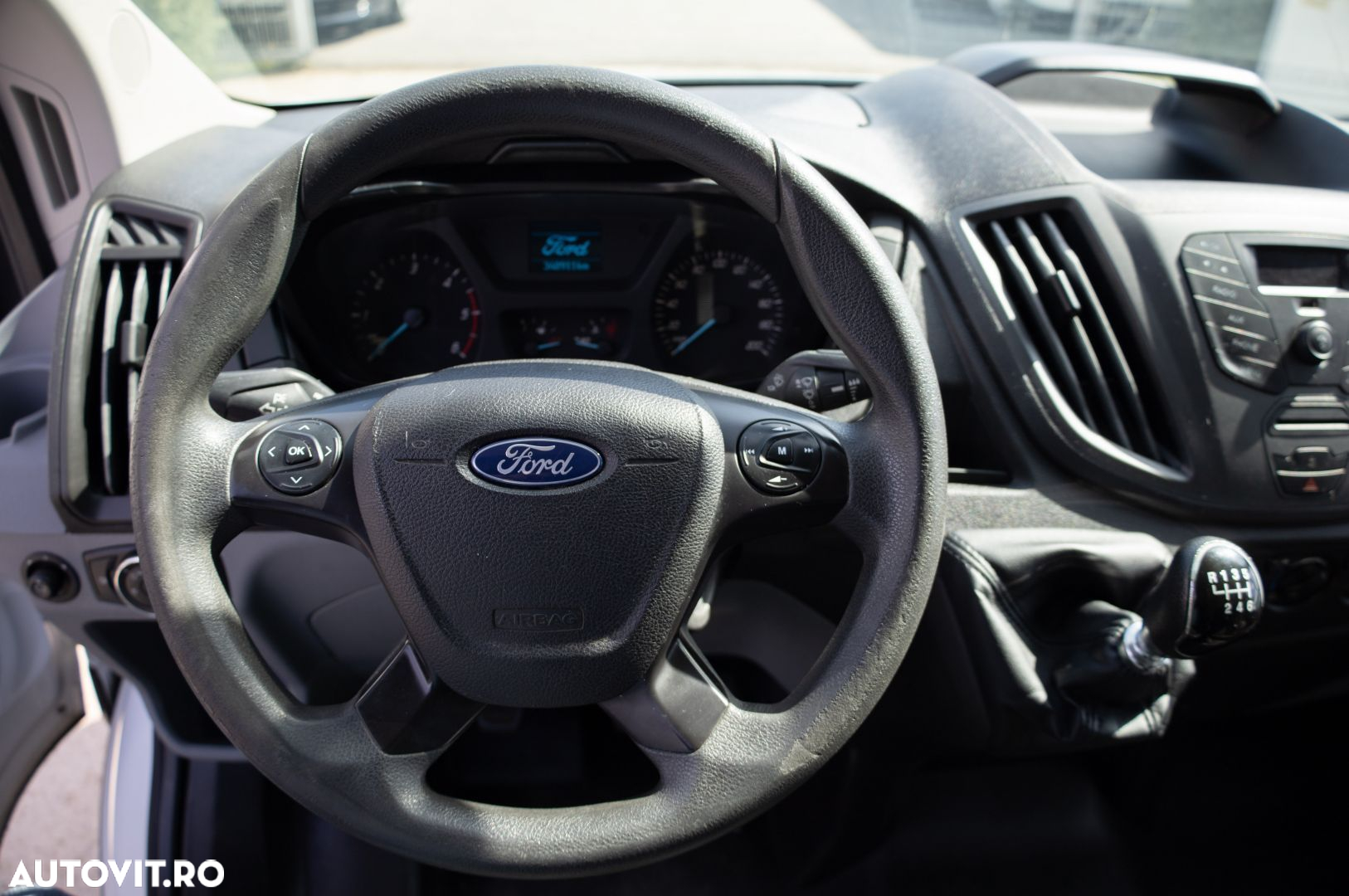 Ford Transit - 15