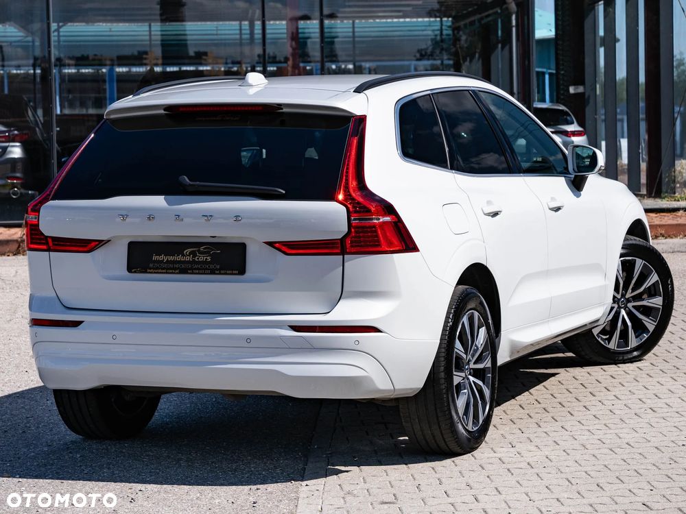 Volvo XC 60 B4 D Geartronic Momentum Pro - 2