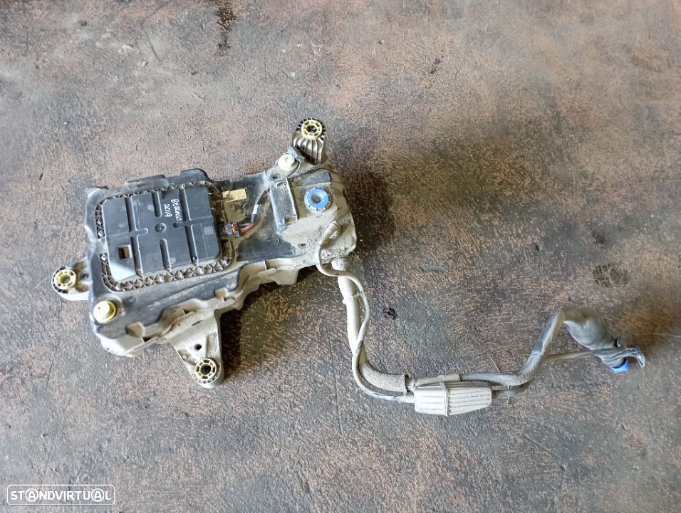 Deposito Adblue Citroen Berlingo / Peugeot Partner / Rifter / Opel Combo 1.6 BlueHdi 2019 - 1