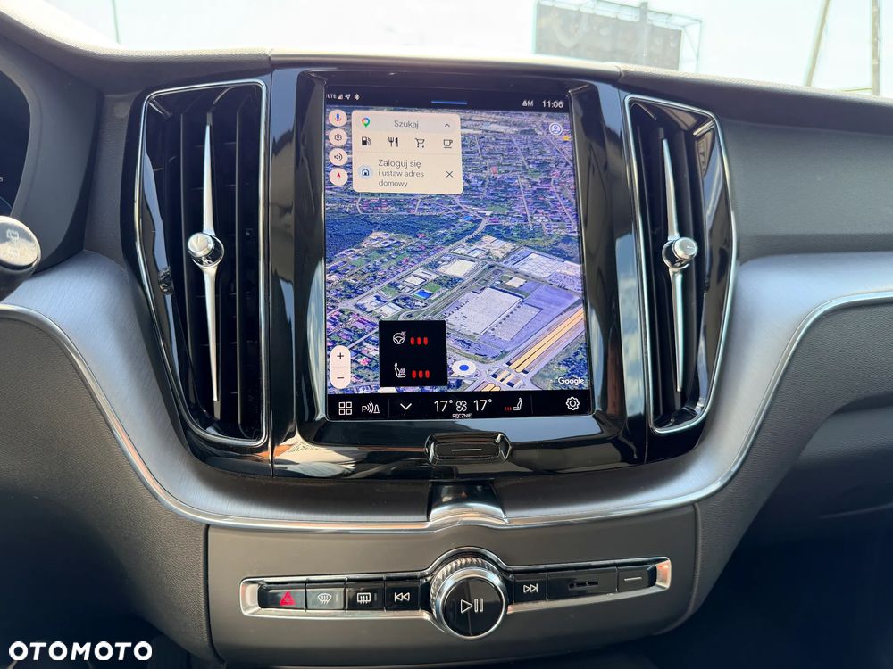 Volvo XC 60 B4 D AWD Momentum Pro - 24
