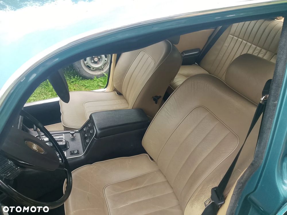 Jaguar XJ - 15