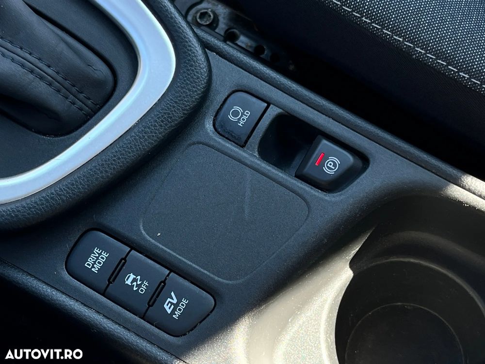 Toyota Yaris - 20