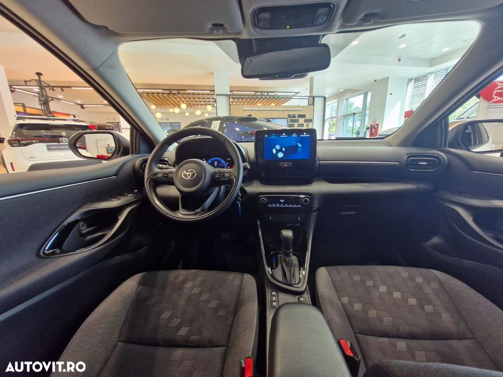 Toyota Yaris - 13