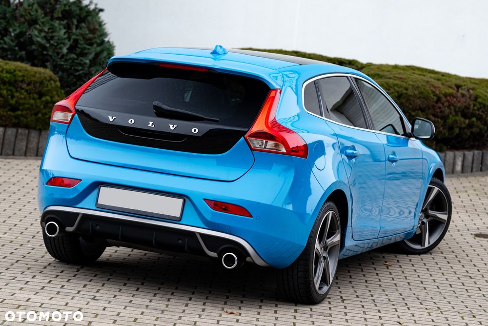 Volvo V40 D4 Geartronic RDesign - 12