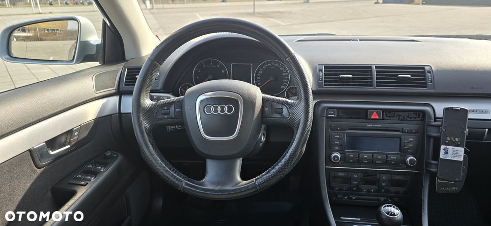 Audi A4 Avant 2.0T FSI - 10
