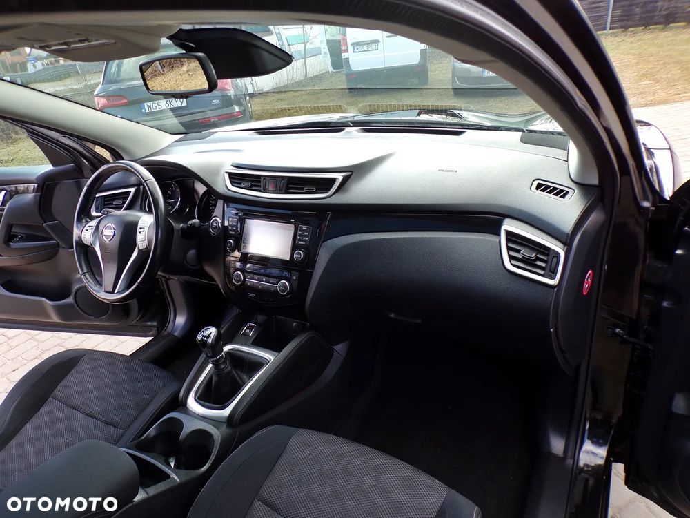 Nissan Qashqai 1.2 DIG-T Visia - 16
