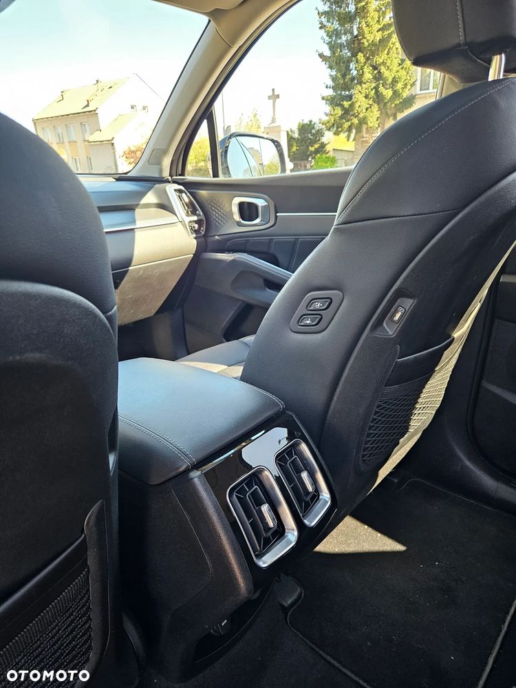 Kia Sorento 1.6 T-GDI HEV XL 7os - 23