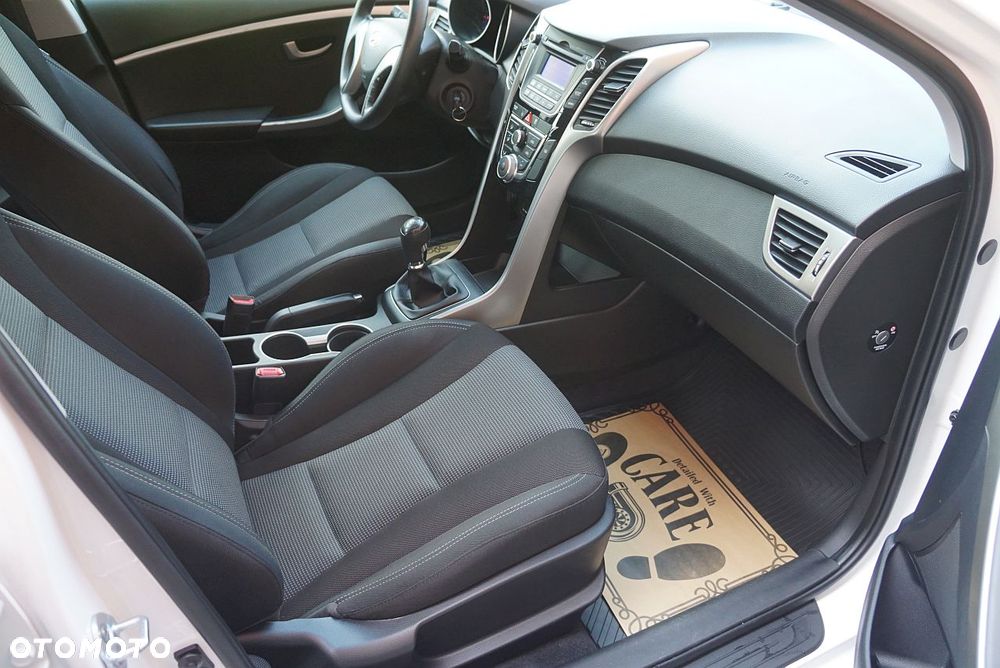 Hyundai i30 - 16