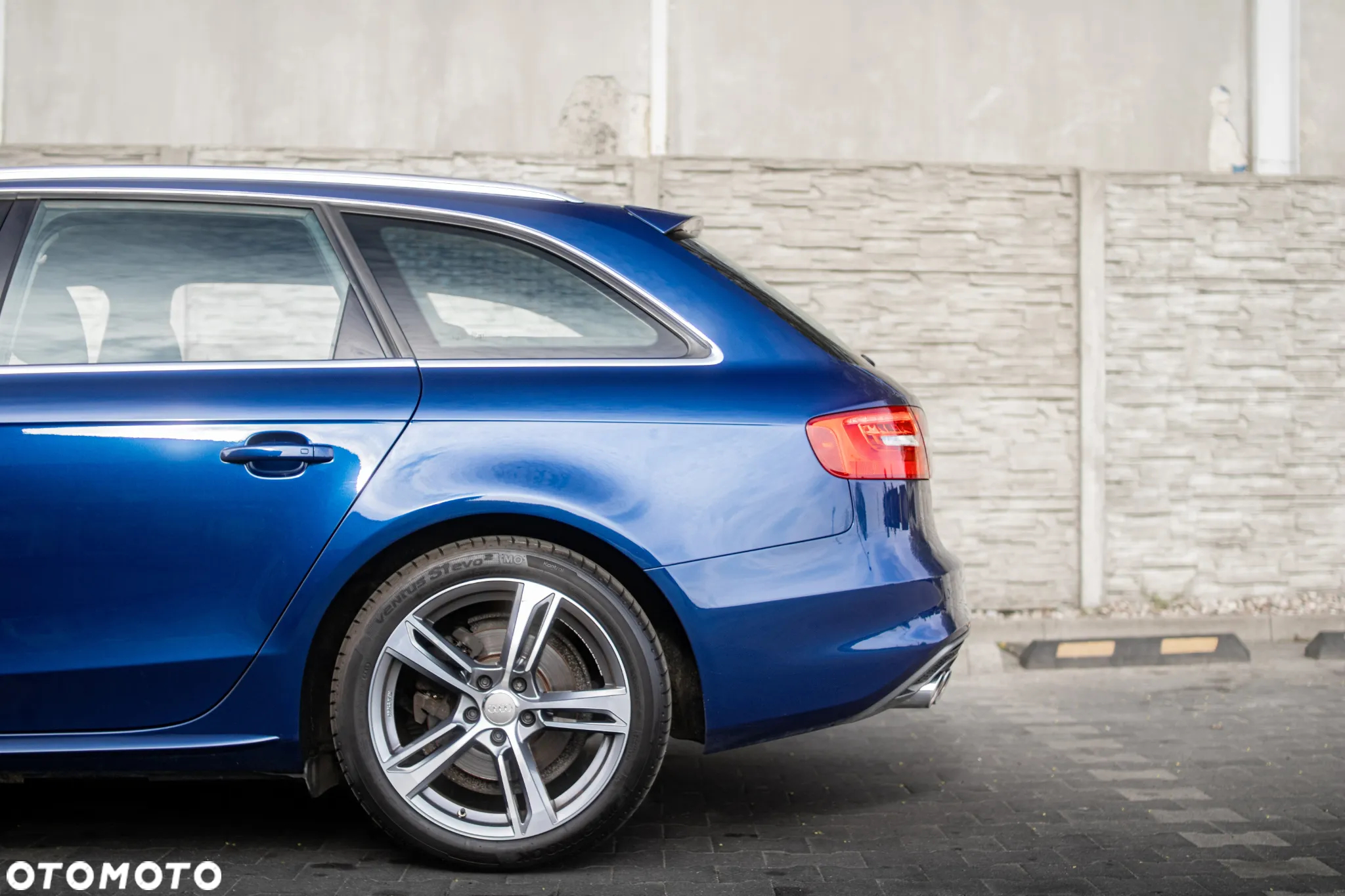 Audi A4 Avant 2.0 TDI DPF quattro S line Sportpaket - 22