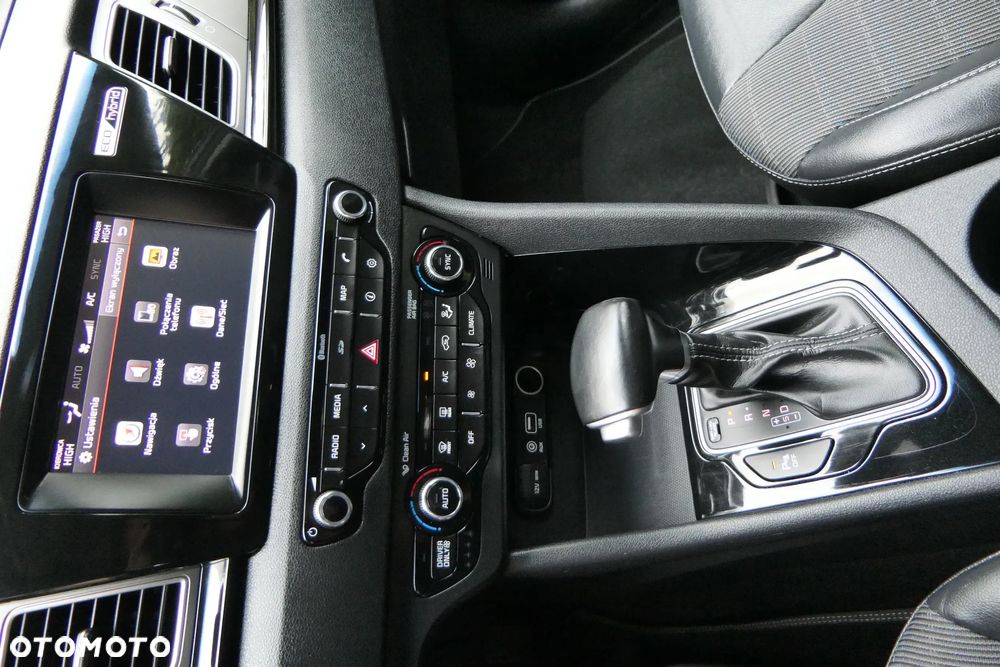 Kia Niro 1.6 GDI HEV 2WD OPF Edition 7 - 30