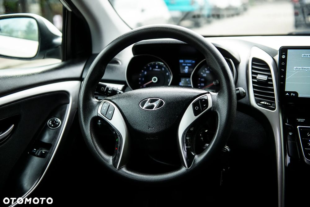 Hyundai i30 1.4 Trend - 32