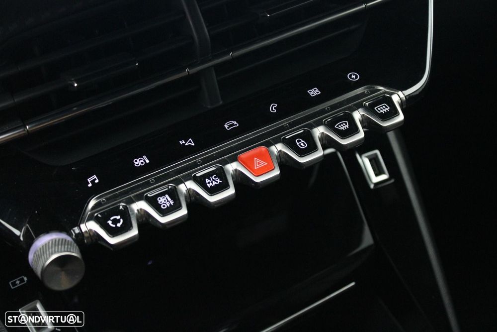 Peugeot e-2008 50 kWh GT - 24