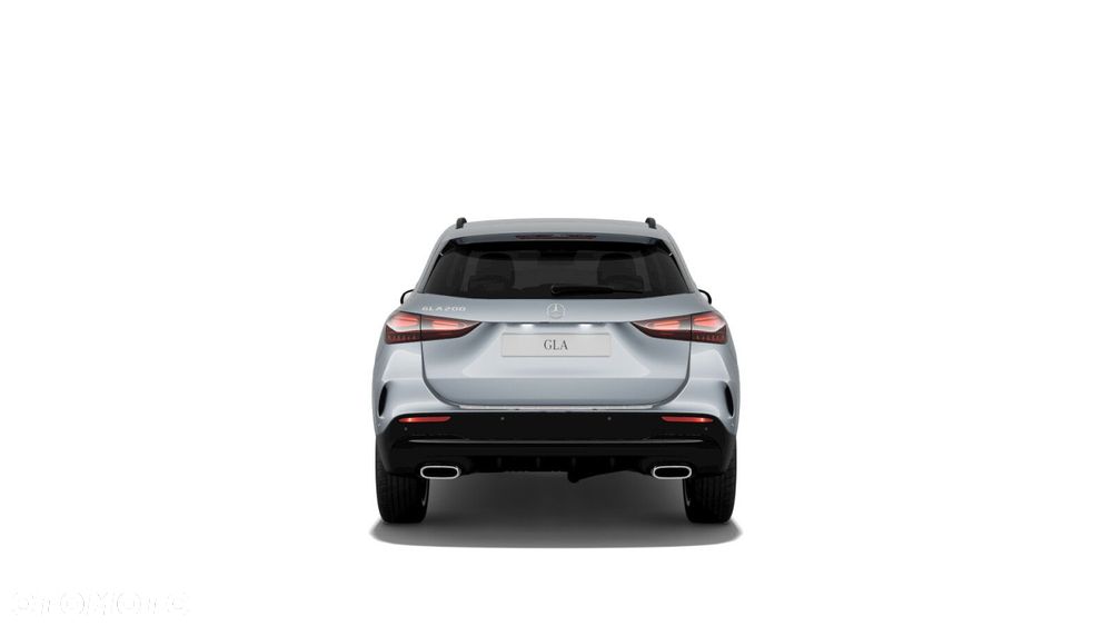 Mercedes-Benz GLA - 6