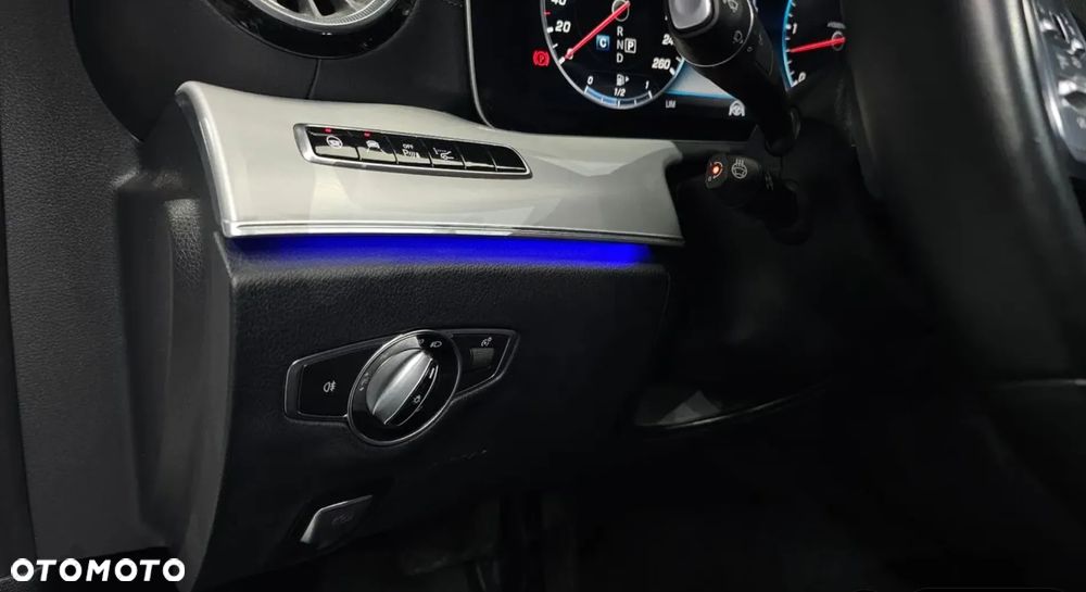 Mercedes-Benz CLS 400 d 4Matic 9G-TRONIC AMG Line - 19