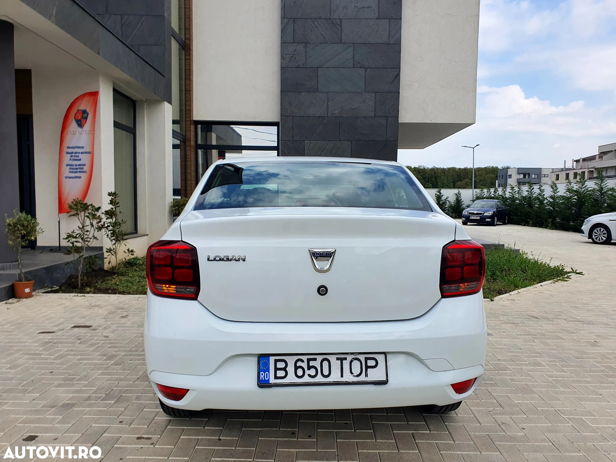 Dacia Logan 1.0 SCe SL PLUS - 7