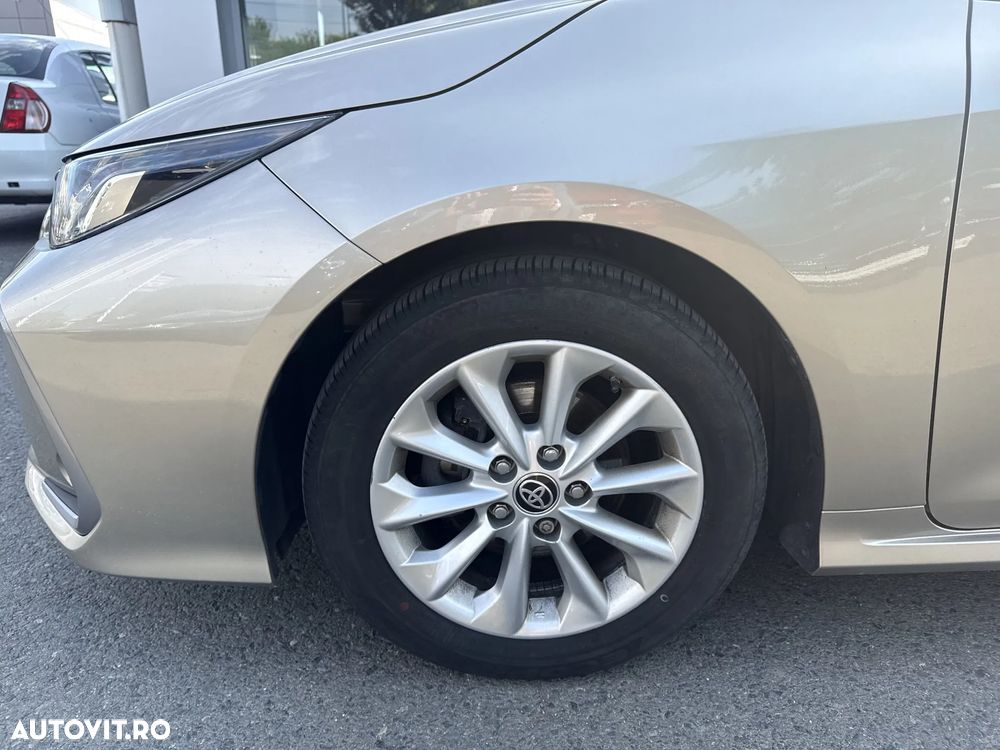 Toyota Corolla - 14