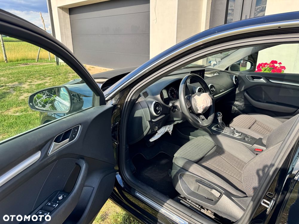 Audi A3 Sportback 35 TFSI cylinder on demand S tronic design - 15