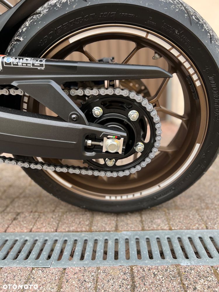 Honda CB - 7