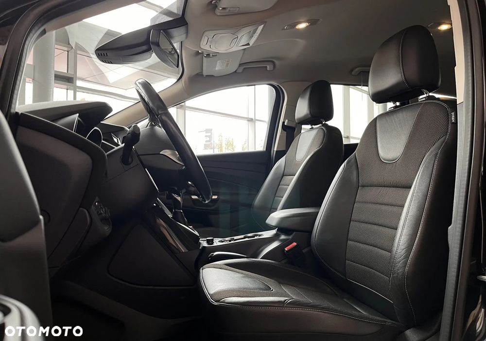 Ford Kuga 2.0 TDCi 4x4 Titanium - 21