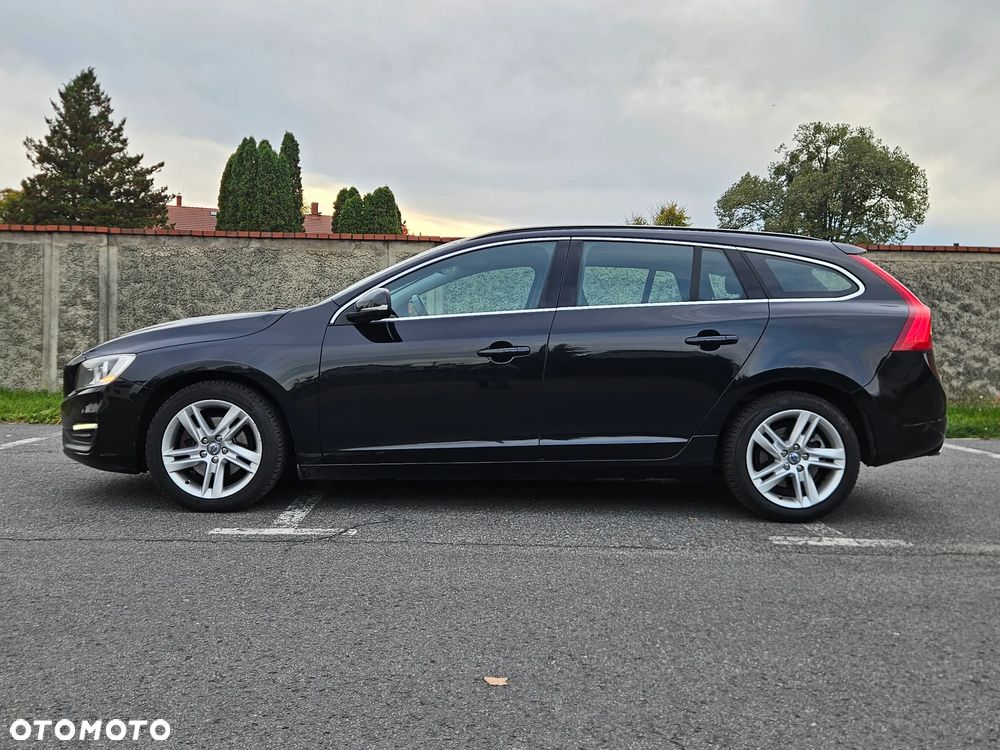 Volvo V60 D4 Drive-E Momentum - 10