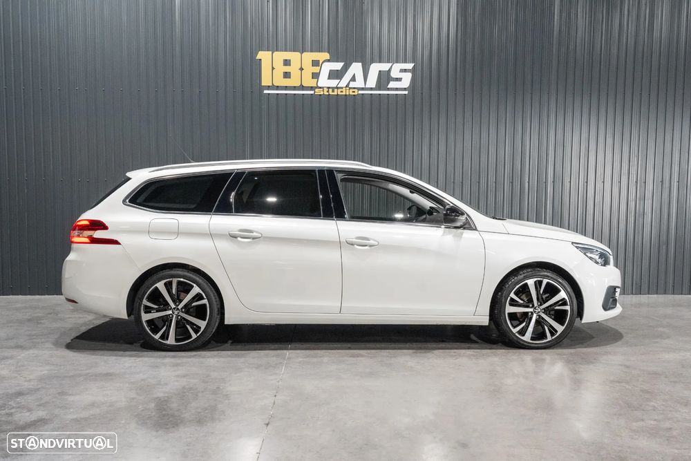 Peugeot 308 BlueHDi 130 EAT8 Allure - 4