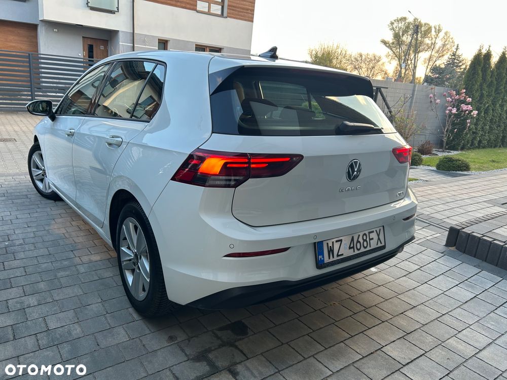 Volkswagen Golf 1.0 eTSI Life DSG - 4