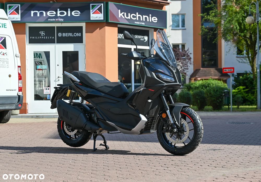 Aprilia SR - 3