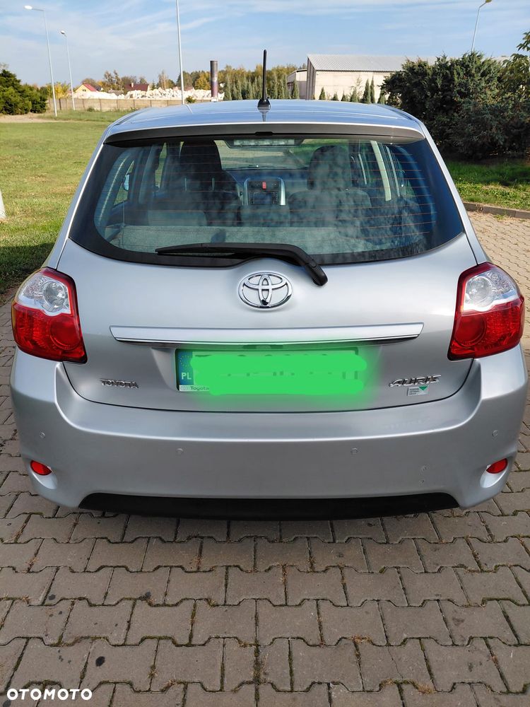 Toyota Auris 1.33 VVT-i Terra - 19