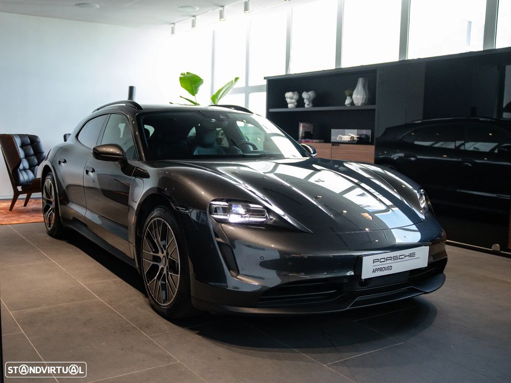 Porsche Taycan Sport Turismo - 3