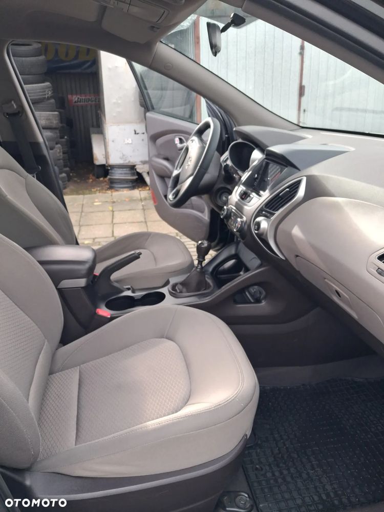 Hyundai ix35 - 16