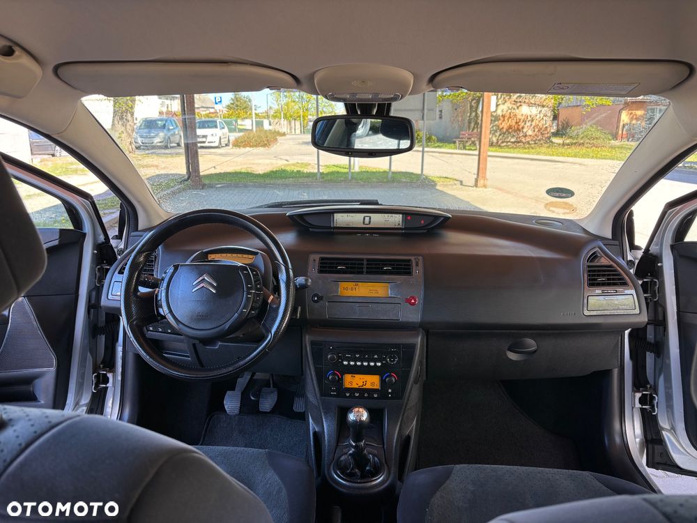 Citroën C4 1.6 16V Exclusive - 12