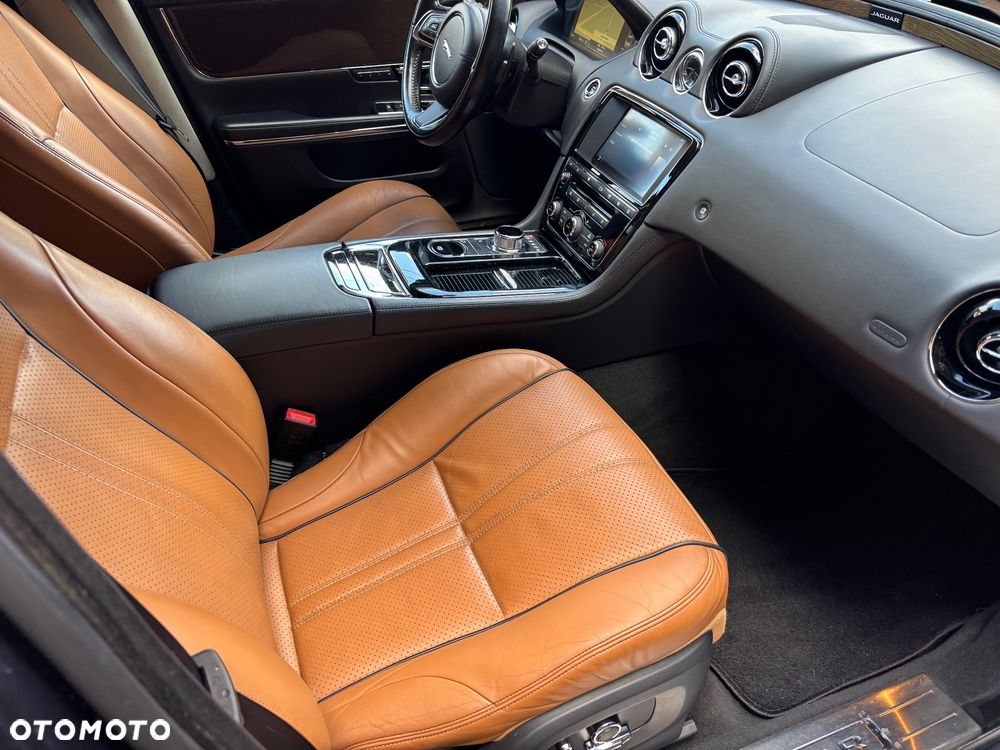 Jaguar XJ 3.0 V6 Langversion Portfolio - 15