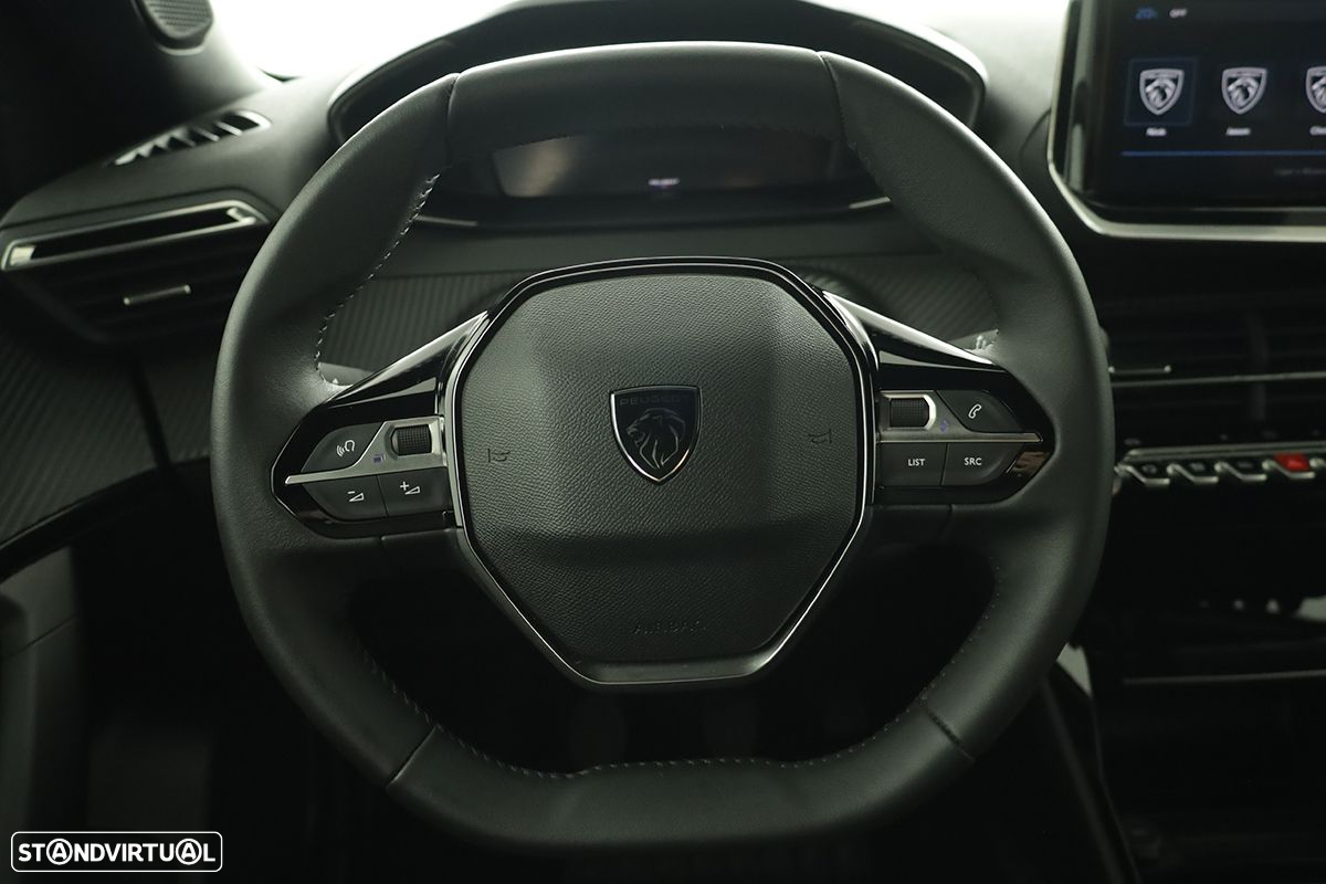 Peugeot 2008 1.2 PureTech Allure - 16