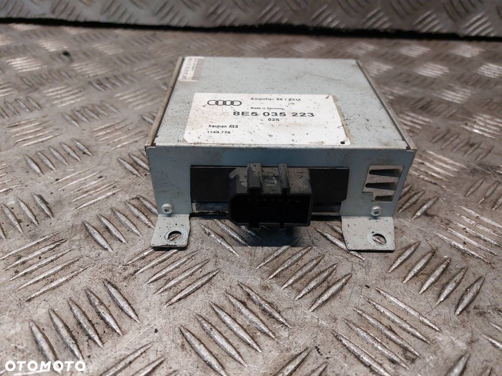 WZMACNIACZ AUDIO AUDI A4 B6 8E5035223 - 2