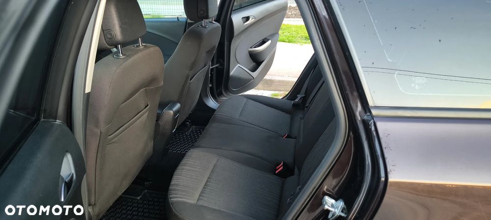 Opel Astra 1.4 Turbo - 12