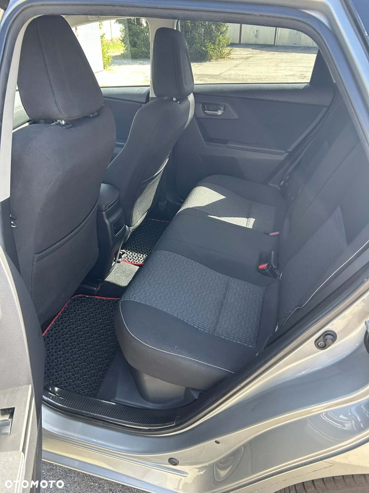 Toyota Auris - 11
