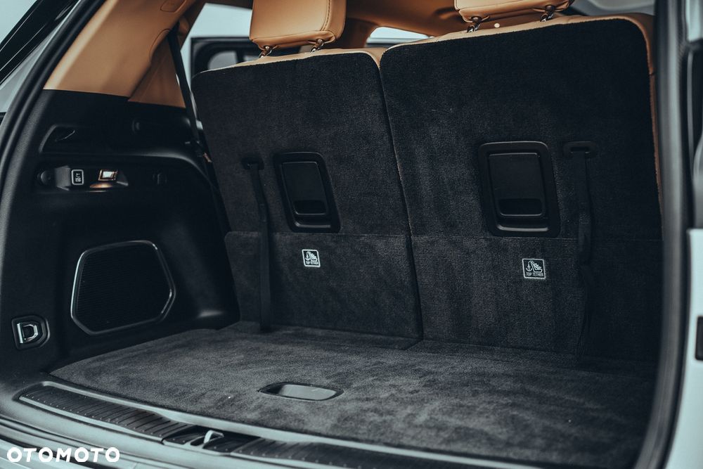 Jeep Grand Cherokee - 39