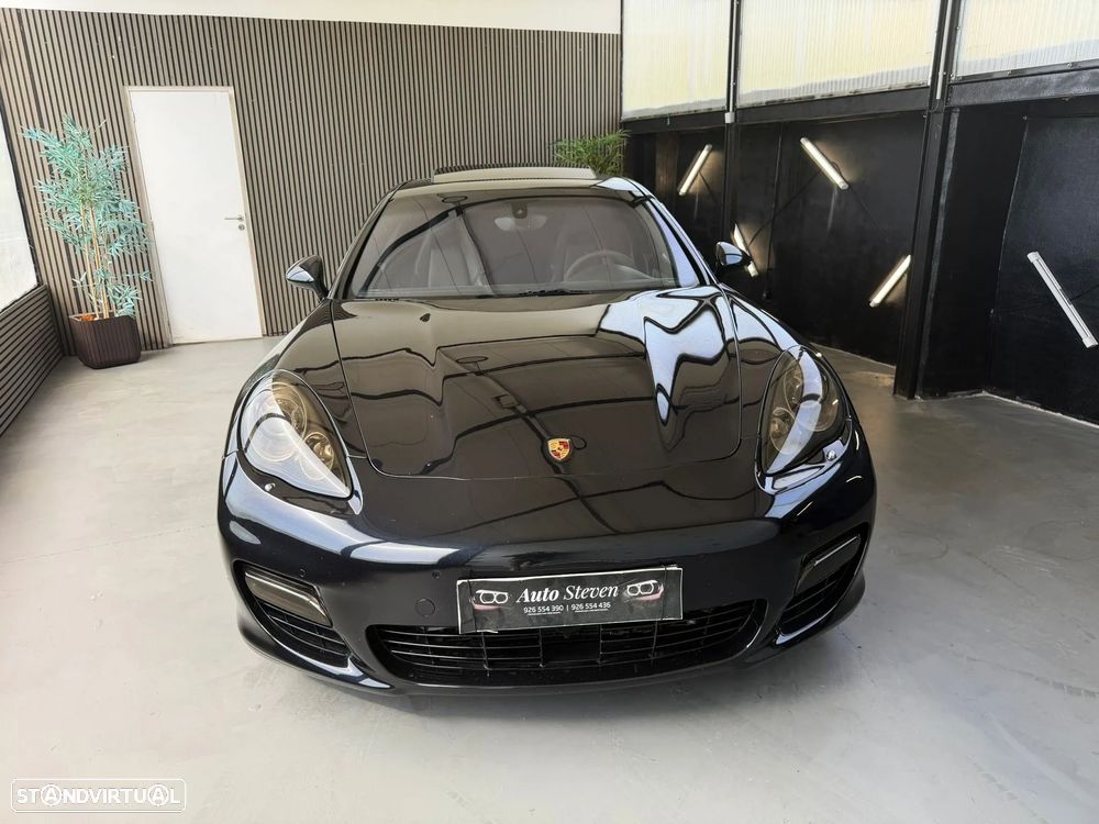 Porsche Panamera Turbo PDK - 2