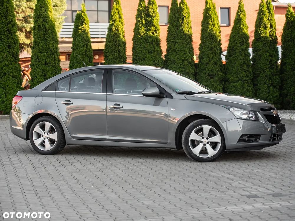 Chevrolet Cruze 1.8 LT - 3