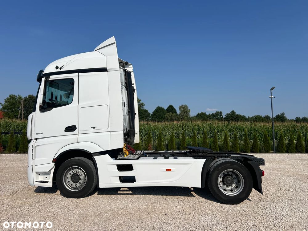 Mercedes-Benz Actros - 8
