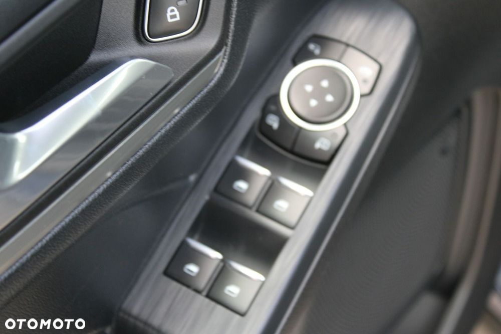 Ford Kuga - 20