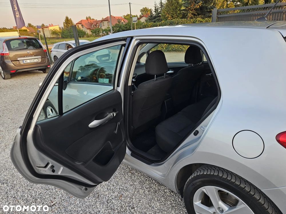 Toyota Auris 1.33 VVT-i Life - 27