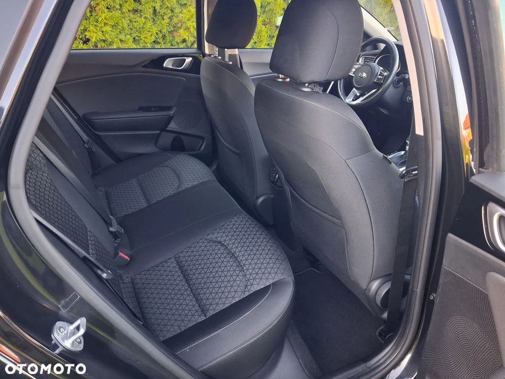 Kia Ceed 1.4 T-GDI DCT OPF Platinum Edition - 10