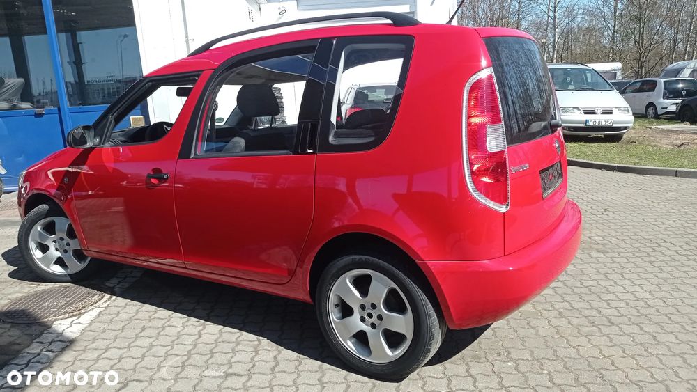 Skoda Roomster 1.2 Ambition PLUS EDITION - 17