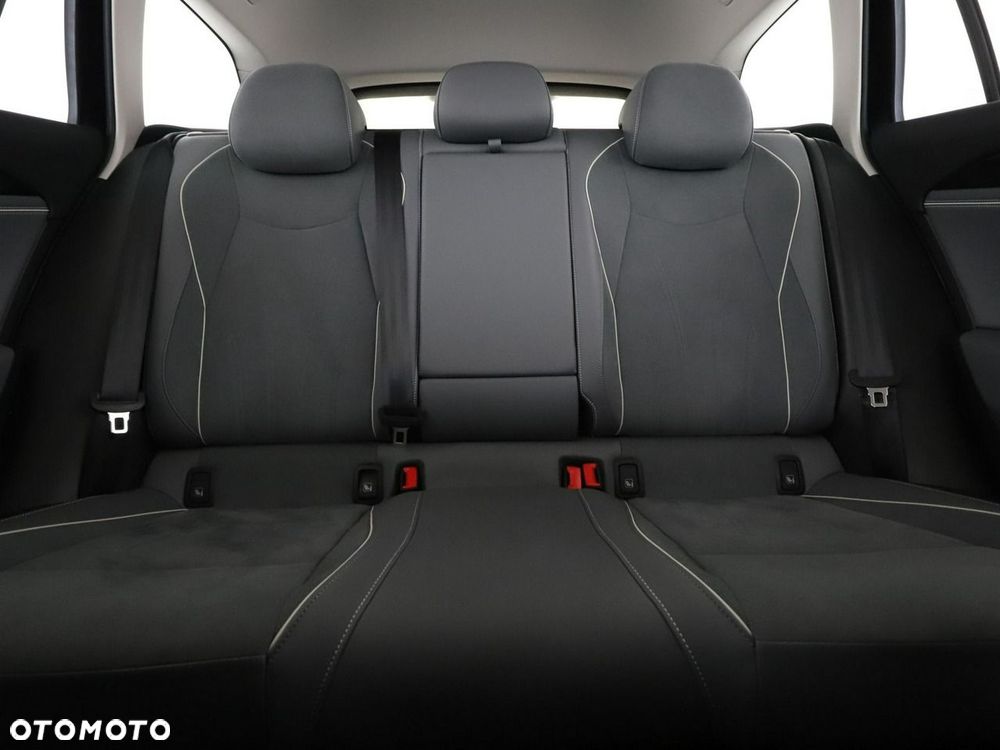 Volkswagen Passat Variant 1.5 TSI EVO Business - 19