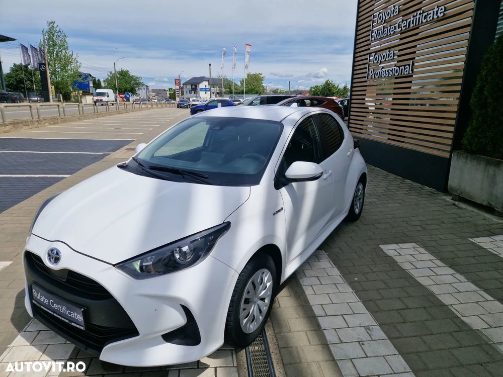 Toyota Yaris 1.5 VVT-i HSD Eco - 4